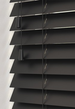 Persiana Veneciana de Madera Wood Lama de 50mm.