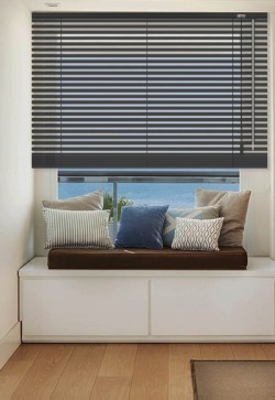 Persiana Veneciana de Aluminio Lama de 25 mm.