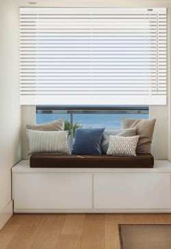 Persiana Veneciana de Aluminio Lama de 25 mm.