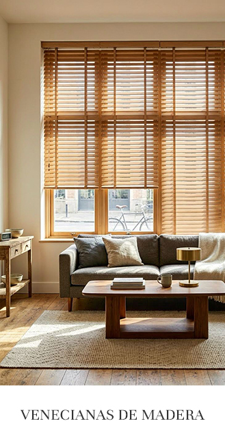 Venecianas de Madera Naturaleza en el Sal&oacute;n